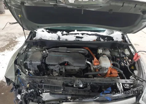 2024 Kia Sportage Plug-In Hybrid X-Line Prestige z USA, uszkodzony, nr VIN KNDPZDDH2R7169727